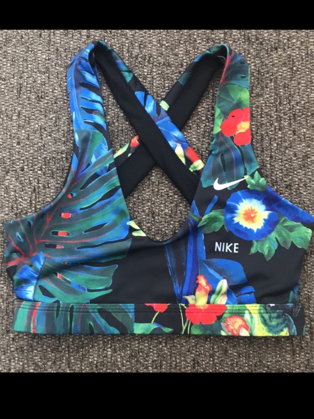 Nike Tropical Strappy Indy Bra